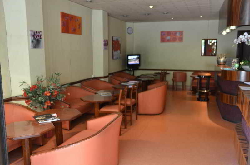 Hotel Cecyl Reims Centre ภายนอก รูปภาพ